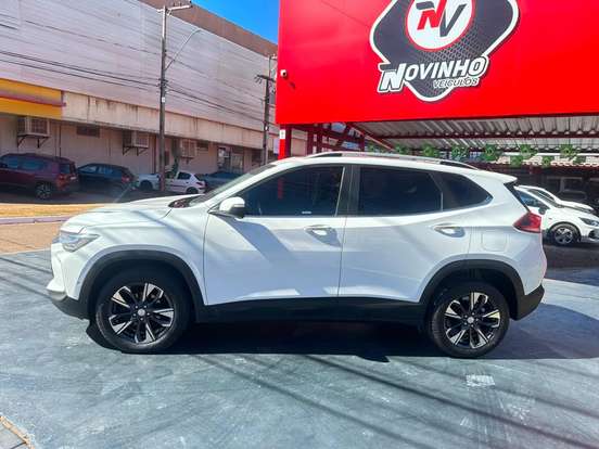 CHEVROLET-TRACKER-2023