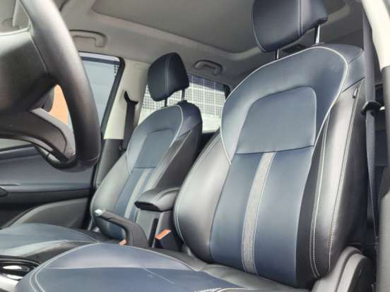 CHEVROLET-TRACKER-2023