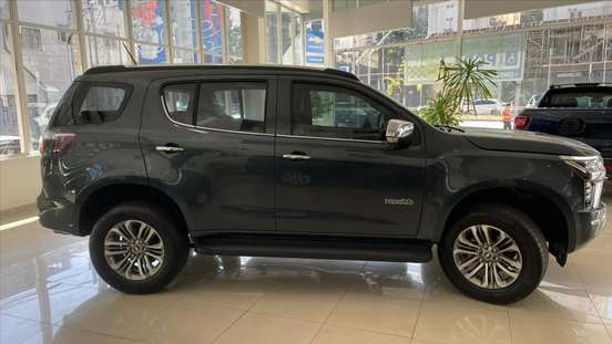 CHEVROLET-TRAILBLAZER-2.8 16V TURBO DIESEL HIGH COUNTRY 7L 4X4 AUTOMÁTICO CHEVROLET-TRAILBLAZER-2025