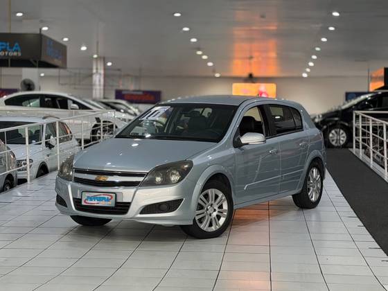 CHEVROLET VECTRA 2.0 MPFI GT HATCH 8V FLEX 4P MANUAL