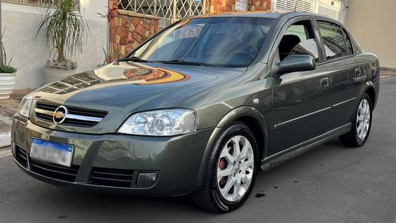CHEVROLET ASTRA 2.0 MPFI ADVANTAGE SEDAN 8V FLEX 4P AUTOMÁTICO