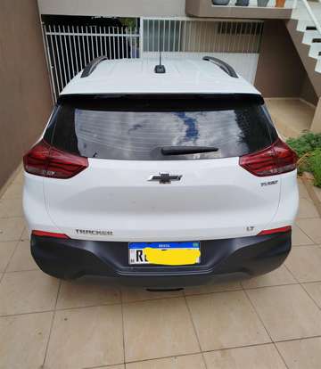 CHEVROLET-TRACKER-2021