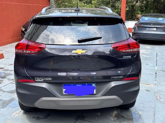 CHEVROLET-TRACKER-2025
