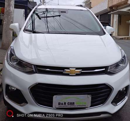 CHEVROLET-TRACKER-2017