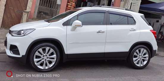 CHEVROLET-TRACKER-2017