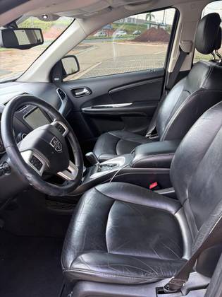 DODGE JOURNEY 3.6 RT V6 GASOLINA 4P AUTOMÁTICO