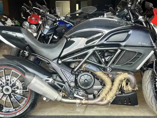 DUCATI-DIAVEL CROMO DUCATI-DIAVEL CROMO-2013
