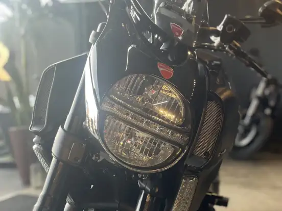DUCATI-DIAVEL CROMO DUCATI-DIAVEL CROMO-2013
