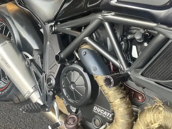 DUCATI-DIAVEL CROMO DUCATI-DIAVEL CROMO-2013
