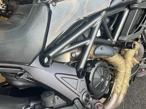 DUCATI-DIAVEL CROMO DUCATI-DIAVEL CROMO-2013