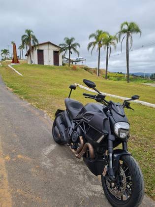 DUCATI DIAVEL ABS 