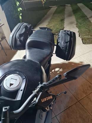DUCATI-DIAVEL ABS-2015