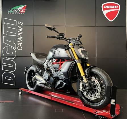 DUCATI MONSTER 1200 S 