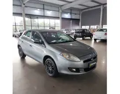 FIAT BRAVO 1.8 ESSENCE 16V FLEX 4P MANUAL FIAT BRAVO 1.8 ESSENCE 16V FLEX 4P MANUAL