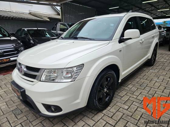 FIAT FREEMONT 2.4 PRECISION 16V GASOLINA 4P AUTOMÁTICO
