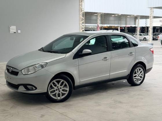 FIAT GRAND SIENA 1.6 MPI ESSENCE 16V FLEX 4P MANUAL