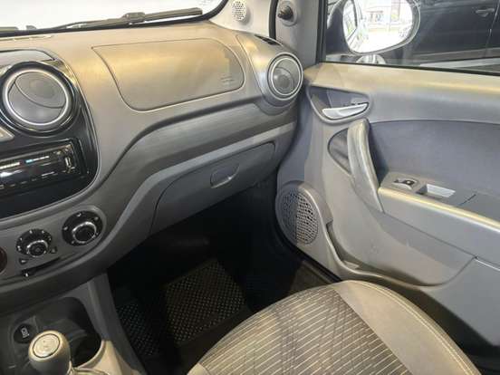 FIAT-PALIO-1.0 MPI ATTRACTIVE 8V FLEX 4P MANUAL FIAT-PALIO-2015