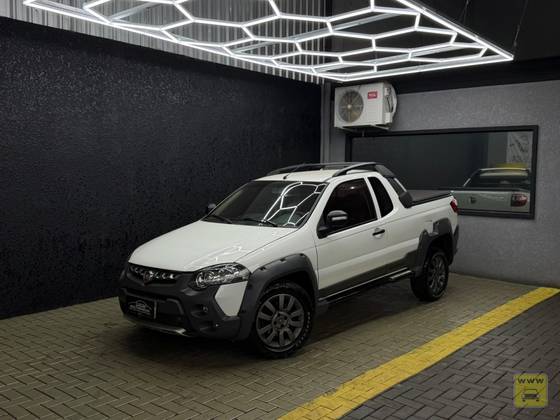 FIAT STRADA 1.8 MPI ADVENTURE CE 16V FLEX 2P MANUAL