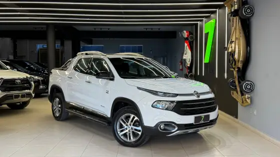 FIAT TORO 2.0 16V TURBO DIESEL VOLCANO 4WD AT9