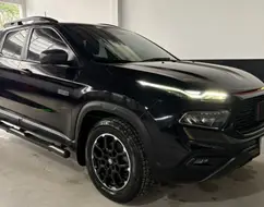 FIAT TORO 2.0 16V TURBO DIESEL ULTRA 4WD AT9 FIAT TORO 2.0 16V TURBO DIESEL ULTRA 4WD AT9