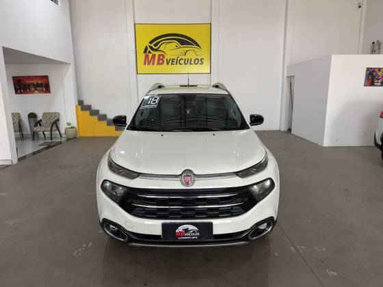 FIAT TORO 2.0 16V TURBO DIESEL VOLCANO 4WD AT9