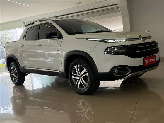 FIAT TORO 2.0 16V TURBO DIESEL VOLCANO 4WD AT9