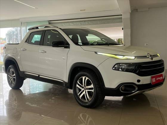 FIAT TORO 2.0 16V TURBO DIESEL VOLCANO 4WD AT9