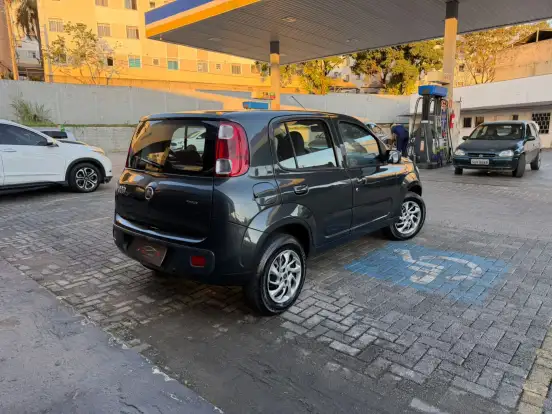 FIAT-UNO-1.0 VIVACE 8V FLEX 4P MANUAL FIAT-UNO-2011