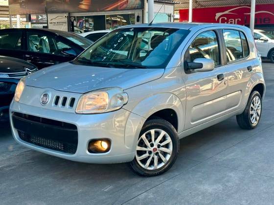 FIAT UNO 1.0 VIVACE 8V FLEX 4P MANUAL