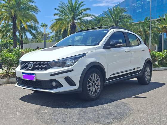 FIAT ARGO 1.3 FIREFLY FLEX TREKKING MANUAL