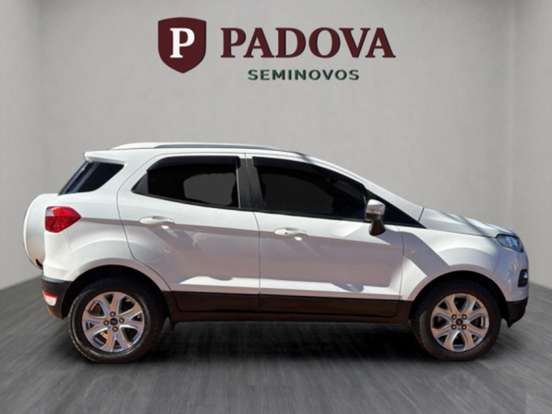 FORD-ECOSPORT-2012