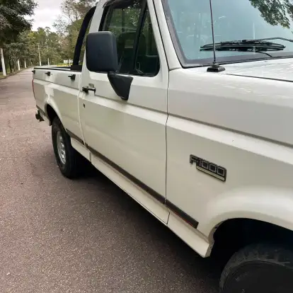 FORD-F-1000-1996