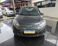 FORD FIESTA 1.0 ROCAM SE PLUS HATCH 8V FLEX 4P MANUAL FORD FIESTA 1.0 ROCAM SE PLUS HATCH 8V FLEX 4P MANUAL