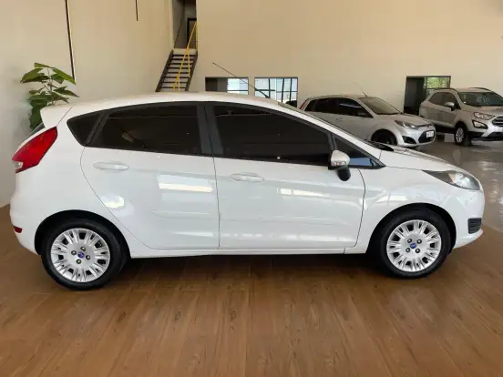 FORD-FIESTA-2016