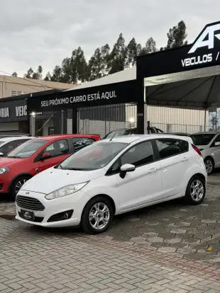 FORD-FIESTA-2014