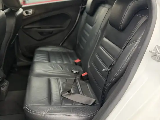 FORD-FIESTA-1.6 SE HATCH 16V FLEX 4P MANUAL FORD-FIESTA-2014