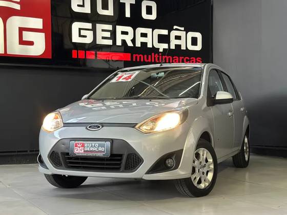 FORD FIESTA 1.6 ROCAM SEDAN 8V FLEX 4P MANUAL