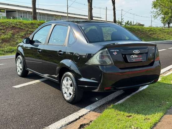 FORD-FIESTA-1.6 ROCAM SEDAN 8V FLEX 4P MANUAL FORD-FIESTA-2013