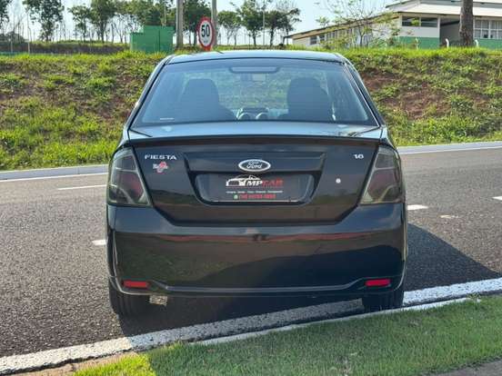 FORD-FIESTA-2013