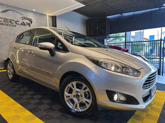 FORD FIESTA 1.6 SE HATCH 16V FLEX 4P MANUAL