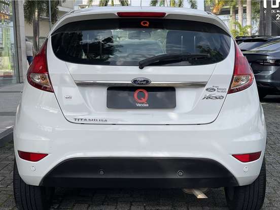 FORD-FIESTA-1.6 TITANIUM HATCH 16V FLEX 4P MANUAL FORD-FIESTA-2017