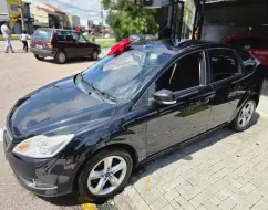 FORD FOCUS 1.6 GL 16V FLEX 4P MANUAL FORD FOCUS 1.6 GL 16V FLEX 4P MANUAL