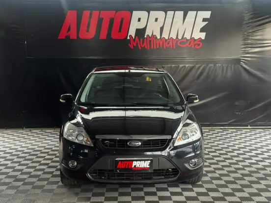 FORD-FOCUS-2011