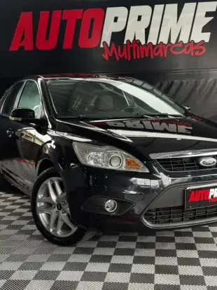 FORD-FOCUS-2011