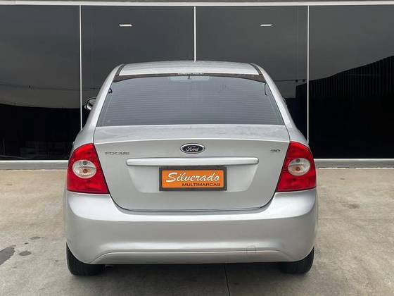 FORD FOCUS 1.6 GL 16V FLEX 4P MANUAL