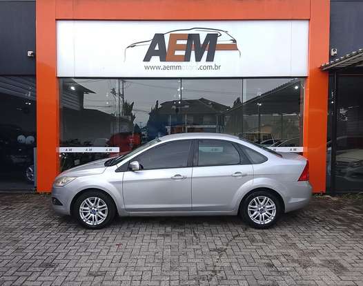 FORD-FOCUS-2013
