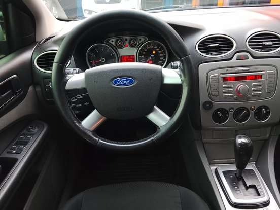 FORD-FOCUS-2.0 GLX SEDAN 16V FLEX 4P AUTOMÁTICO FORD-FOCUS-2013
