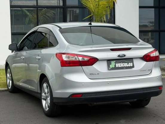 FORD-FOCUS-2.0 S SEDAN 16V FLEX 4P POWERSHIFT FORD-FOCUS-2015
