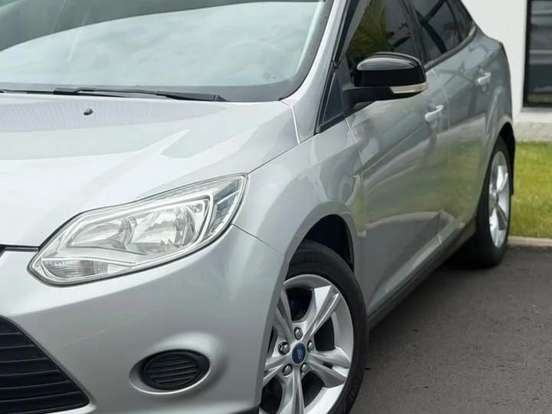 FORD-FOCUS-2.0 S SEDAN 16V FLEX 4P POWERSHIFT FORD-FOCUS-2015
