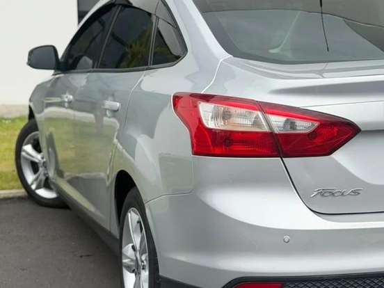 FORD-FOCUS-2.0 S SEDAN 16V FLEX 4P POWERSHIFT FORD-FOCUS-2015